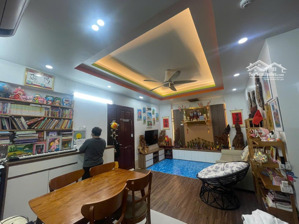 chính chủ bán chcc chiến sỹ bộ công an-ct9, tầng 8, lô góc, 80m2x2nx2wc nội thất đẹp, giá 6.8 tỷ.