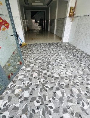 nhà 2 tầng mt đường bùi văn ngữ, p.ht, q.12, dt 100m2(4mx25m). đường 12m, dòng tiền 20tr/th, 10,2tỷ