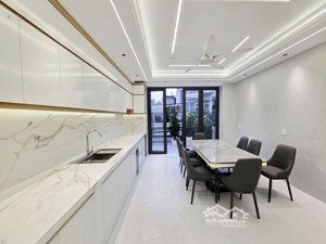 nhà mới hương lộ 2, dọn về đón tết ngay , full nội thất chi 7,58 tỷ, 70m2 siêu hot, 5pn, 6wc hẻm 6m