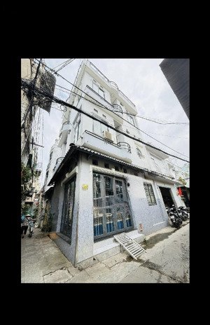 bán nhà tỉnh lộ 10 -ngay tên lửa hẻm xe hơi thông - lô góc kinh doanh -hoàn công đủ - chỉ nhỉnh 4