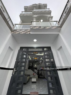 nhà phố 4mx19m. 76m2 cn. hẻm 5m thông. cách chợ 100m