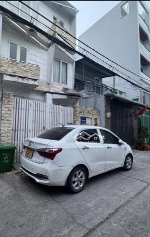 122b
bình tân ngay hương lộ 2 , 2 tầng 7x13 diện tích khủng ,công nhận đủ gia nhỉnh 6ty .