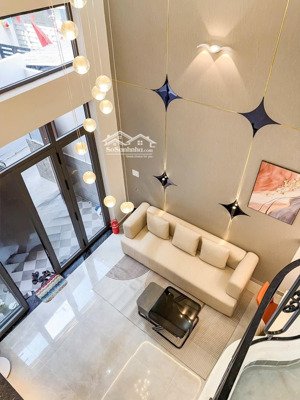 khu đắc địa gần landmark 81 nhà đẹp chính chủ 3tầng phường 22-
bình thạnh -nở hậu