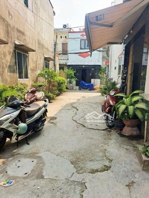 siêu phẩm 4 tầng xây mới 2025 - nhà đẹp liên khu 16-18 bình tân - 4pn - giá chỉ 3.5 tỷ