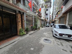 bán nhanh nhà gia thụy nguyễn văn cừ long biên 69m2,5tầng dân xây kiên cố, ô tô tránh, gara, 20.8tỷ