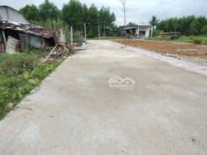 chỉ 2 tỷ x sở hữu ngay lô đất 300m full thổ cư 2 mặt tiền ô tô thông có thể tách được 2lô