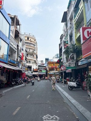 bán căn nhà đẹp - phố tây bùi viện - sát mặt tiền - 2 tầng - 20m2 - sổ riêng.-giá 4.6 tỷ (tl)