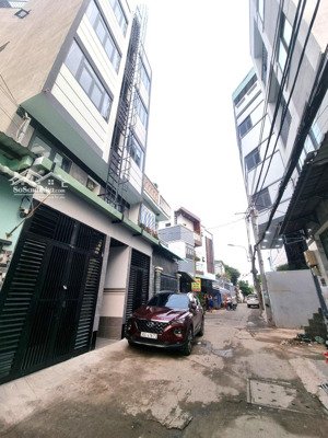 chdv 33 phòng linh trung doanh thu 175tr/tháng tỷ suất ~7%/năm gần làng đại học giá 24.5 tỷ