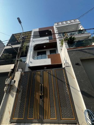 nhà 3 tầng bưng ông thoàn đối diện villa park giá chỉ 6ty5 . nhà mới hoàn toàn