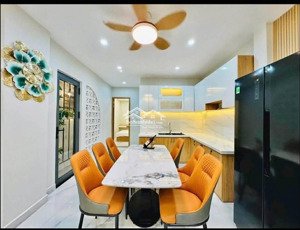 siêu phẩm bình thạnh gần ngã tư hàng xanh bình thạnh - 2 tầng btct 58m2 - full nội thất