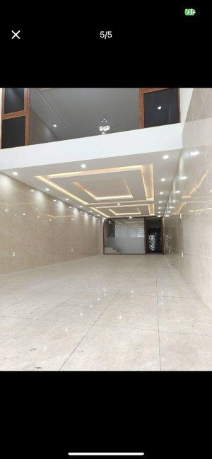 cho thuê toà nhà 4.5 tầng mặt tiền nguyễn hữu thọ vị trí đắc địa, kinh doanh sầm uất
45t