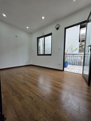 siêu phẩm lô góc - ngõ thông - nhà đẹp ở ngay pháp lý chẩn