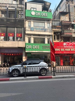 200 tỷ- mặt phố tôn đức thắng, 351m2, 4 tầng, mặt tiền 8m, sổ đỏ vuông vắn, vỉa hè, kinh doanh tốt