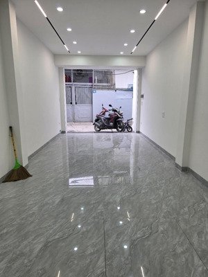 bán nhà phố víp kim đồng giáp bát op tô đỗ cổng