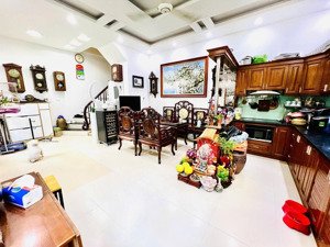 bán nhà thịnh hào - tôn đức thắng - dt 35m2 x 3 tầng x 5.5m mặt tiền - giá nhỉnh 7,9 tỷ - sđcc!