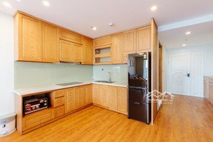 tôi cần cho thuê căn hộ 82m2 dleroi soleil full nội thất đẹp vào ở ngay giá 19 triệu. 