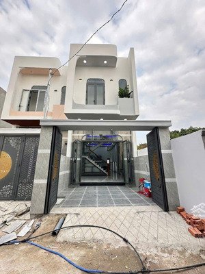 giá: 2.79 tỷ bán nhà thái hòa tân uyên bình dương