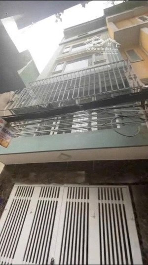 nhà lĩnh nam, 5 tầng 3 ngủ 4wc , phù hợp gđ nhóm bạn, 10tr/tháng