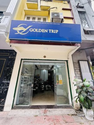 chính chủ cho thuê nhà mặt tiền phố phân lô vĩnh phúc ô tô tránh vỉa hè 2m mặt tiền 4m (ba đình)