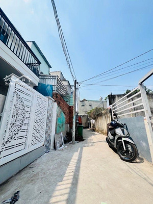 siêu phẩm nhà bè - gần mt 45m2 ngang 4m - hẻm ba gác lê văn lương - chỉ 3.5 tỷ