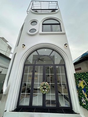 một tuyệt phẩm căn góc, 4 pn cực chill, có pn tầng - trệt phong cách châu âu đường tỉnh lộ 10