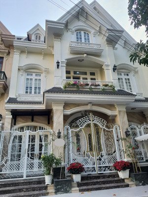 khu compound, 8x22m, 4 lầu, biệt thự hxh 12m nguyễn trọng tuyển, bán 65 tỷ