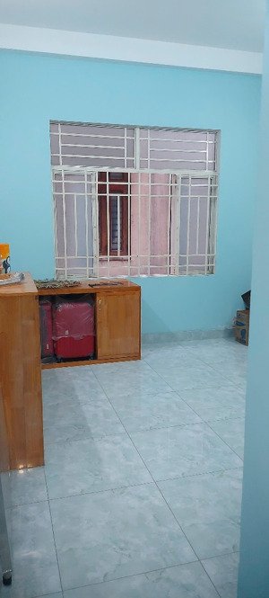 nhà mặt tiền 10 m xe tải. đường số 84 cao lỗ, p,4 q8. tphcm