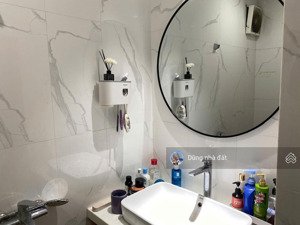 bán chdv ngã tư hàng xanh xvnt_bình thạnh cách q1 500m, (4x18) 5tầng 11 phòng - 70tr/th