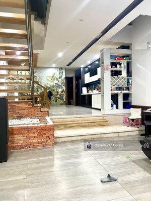 bank dí!! cần bán nhà đẹp 3 tầng đường ngô thế vinh - hải châu, thiết kế hiện đại, vào ở ngay