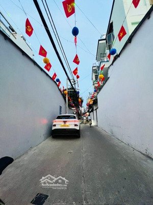 bán căn góc nhà ngang 4m- sd 50m2 - sát hxh huỳnh tấn phát kcx tân thuận - chỉ 3.7 tỷ