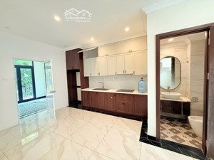 chính chủ chuyển công tác cho thuê nhà vin 3