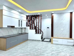 di trạch-hoài đức 35m² 5 tầng - thang máy - 200m ra hinode royal - ô tô đỗ 15m.