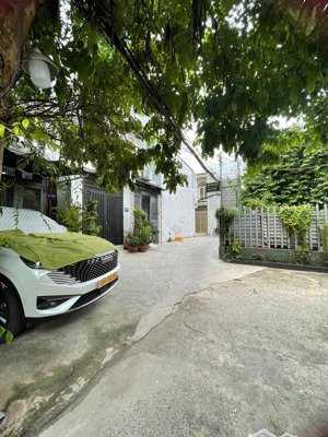 siêu phẩm về giá phân khúc gv hxh phan huy ích, gv - gần emart - 108m2 nở hậu - trên 5 tỷ