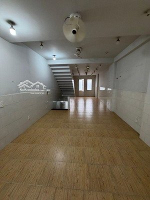 bán nhà vườn lài tân phú gần chợ tân hương ô tô vào nhà