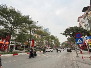 Bán Nhanh Giá Mềm Nhà Mặt Phố Thụy Khuê, Sát Hồ Tây 38m2, 6 Tầng Thang Máy Thông Sàn, Dt 1tỷ/n, 20t