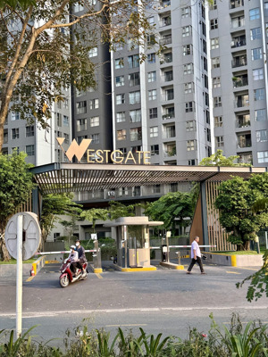 có tin là có căn ạ. cần bán 2pn loại 69m2 west gate. giá 3,2 tỷ (k ảo). lh hương : 