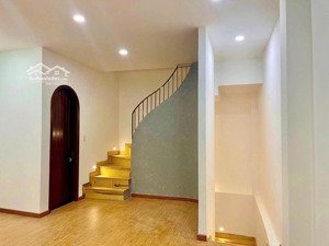 nhà 4 lầu ngang 5m xe hơi đậu trong nhà khu bình phú q.6 chỉ 8 tỷ