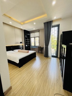 cho thuê biệt thự sân vương 4pn tại hoà xuân, 45 triệu, 250m2, nội thất đẹp, yên tĩnh