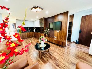 nhà đẹp quỳnh mai - kim ngưu, hai bà trưng 90m , giá 5 tỷ.