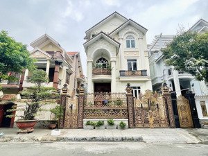 bán biệt thự khu tên lửa - ngay đường số 7 - 4 tầng (có hầm) - 10x20m - 7pn - nội thất cao cấp