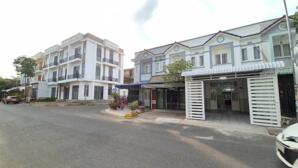 BÁN NHÀ TRỤC CHÍNH MẶT TIỀN - Đường số 1 - KDC HOÀNG QUÂN- ĐÔNG NAM - Đường Trương Vĩnh Nguyên, gia 3.28 tỷ