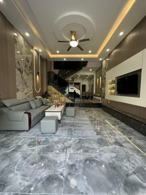 chính chủ bán nhà 2 tầng đường đặng đình vân . thanh khê, cách biển nguyễn tất thành 50m