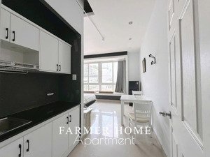 căn hộ có cửa sổ lớn như ban công siêu thoáng mát đầy đủ nội thất ngay đường nguyễn trãi quận 5