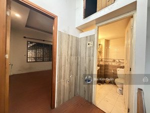 mặt tiền p16 54m chỉ 5.2 tỷ 1 trệt 1 lầu, 3pn 2wc, có pn trệt
mặt tiền kinh doanh, tru