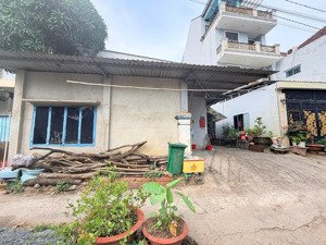 bán dãy trọ p.phước bình quận 9. ( trước mặt là đường dự mở rộng 30m. khu dân cư hiện hữu