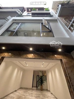 hiếm có -102 ngọc thuỵ 40 m-4 tầng dân xây- gần công viên hx mipep- chợ ẩm thực - 6,1 tỷ tl