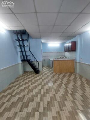 NHÀ 2 TẦNG GẦN PHẠM VĂN ĐỒNG - SHR - KHU AN NINH YÊN TĨNH – 2,3 TỶ