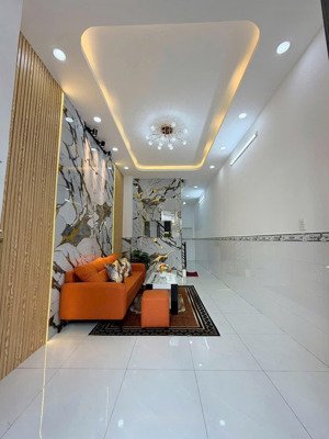 2 tầng mới đẹp, 31m2(3.1x10), hẻm 4m 1/ chiến lược bình tân