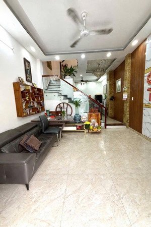 hẻm xe hơi thông - lâm văn bền - 3 tầng - nở hậu tài lộc - hơn 8 tỷ