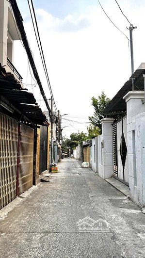 nhà 2 tầng - ngay lầm văn bền - quận 7 - cách hẻm xe hơi chỉ vài bước - 3x15m - chỉ hơn 5 tỷ